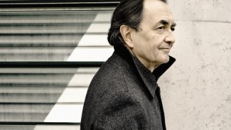 Pierre-Laurent Aimard002_Marco Borggreve.jpg